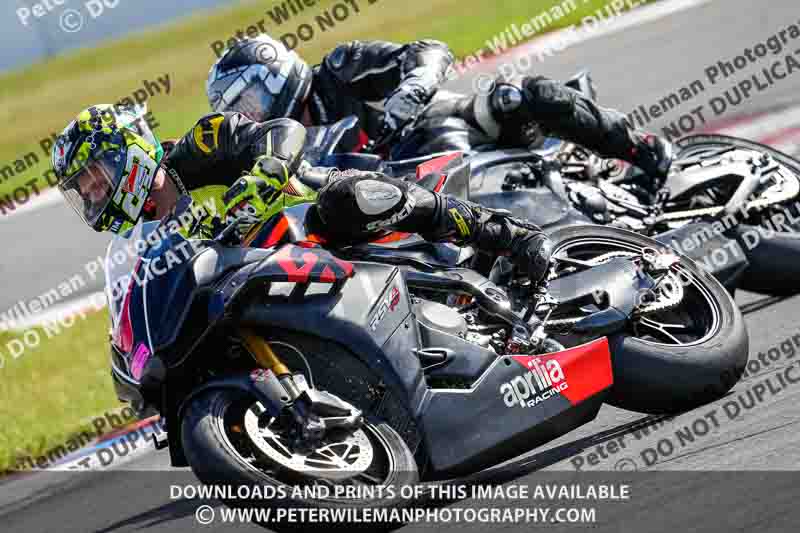 donington no limits trackday;donington park photographs;donington trackday photographs;no limits trackdays;peter wileman photography;trackday digital images;trackday photos